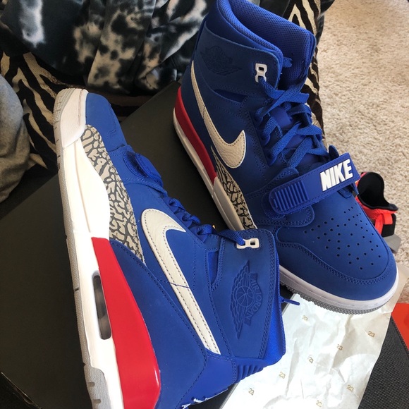 Air Jordan legacy 312 pistons - Picture 2 of 2